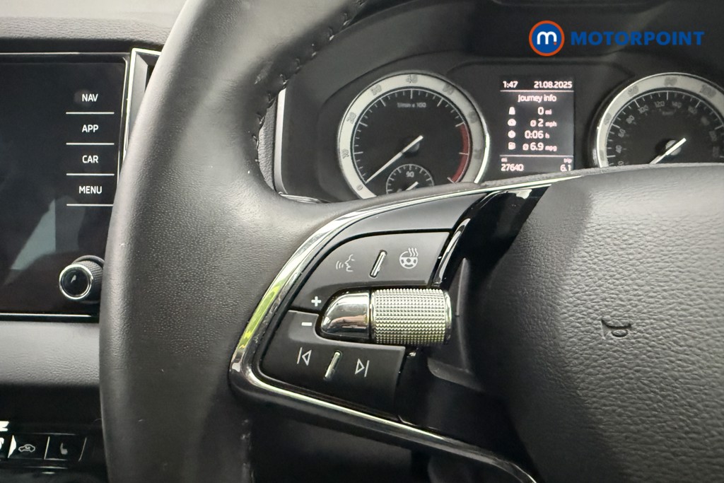 Skoda Karoq Se L Manual Petrol SUV - Stock Number (1564728) - 14th supplementary image
