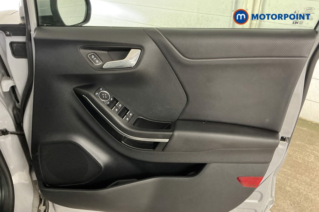 Ford Puma St-Line Vignale Automatic Petrol SUV - Stock Number (1564794) - 16th supplementary image