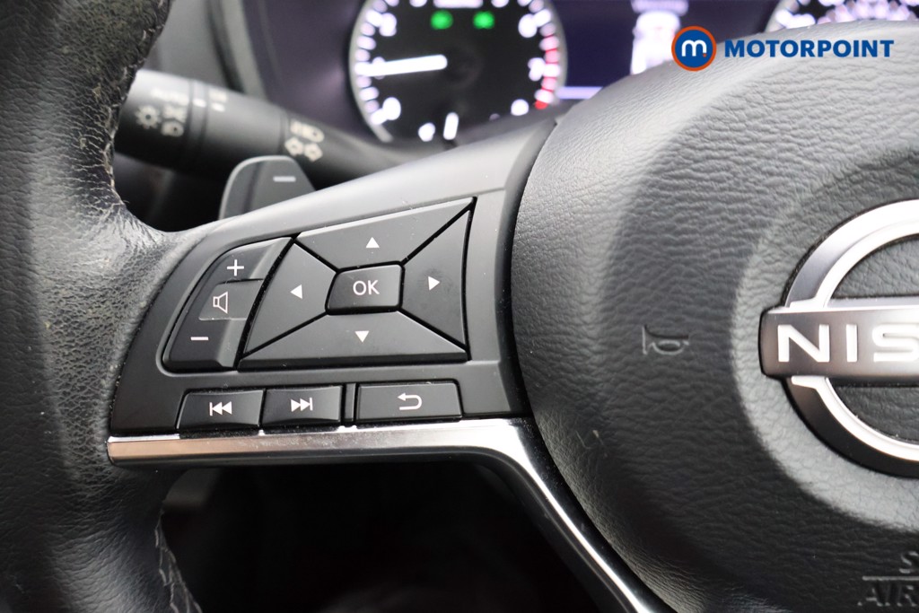 Nissan Juke N-Connecta Automatic Petrol SUV - Stock Number (1564951) - 2nd supplementary image