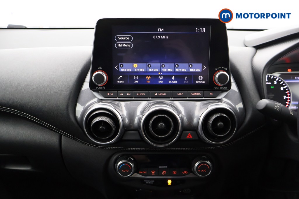 Nissan Juke N-Connecta Automatic Petrol SUV - Stock Number (1564951) - 5th supplementary image