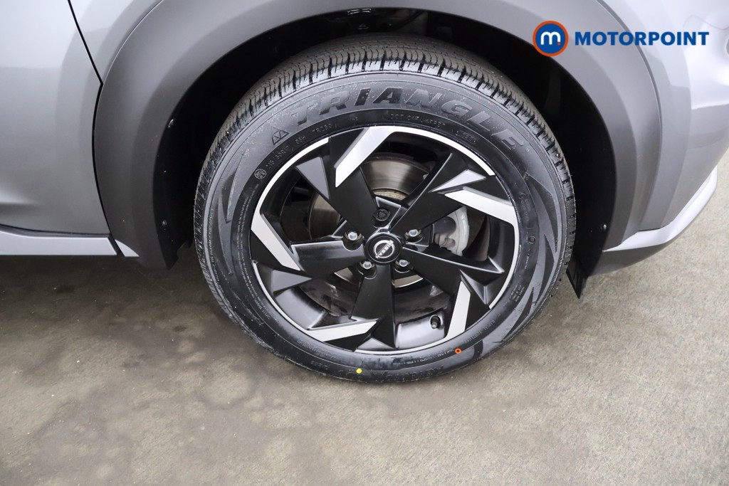 Nissan Juke N-Connecta Automatic Petrol SUV - Stock Number (1564951) - 17th supplementary image