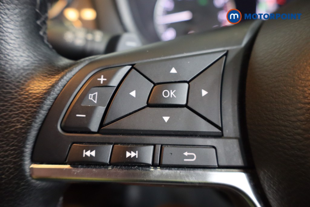 Nissan Juke N-Connecta Automatic Petrol SUV - Stock Number (1564954) - 13th supplementary image