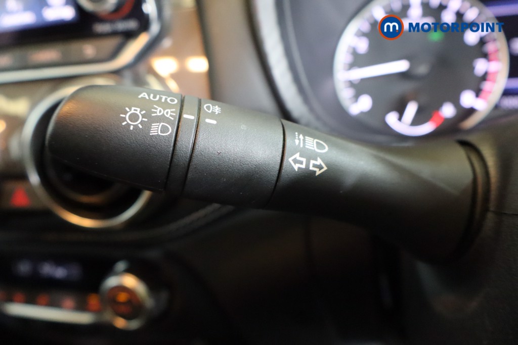 Nissan Juke N-Connecta Automatic Petrol SUV - Stock Number (1564954) - 15th supplementary image