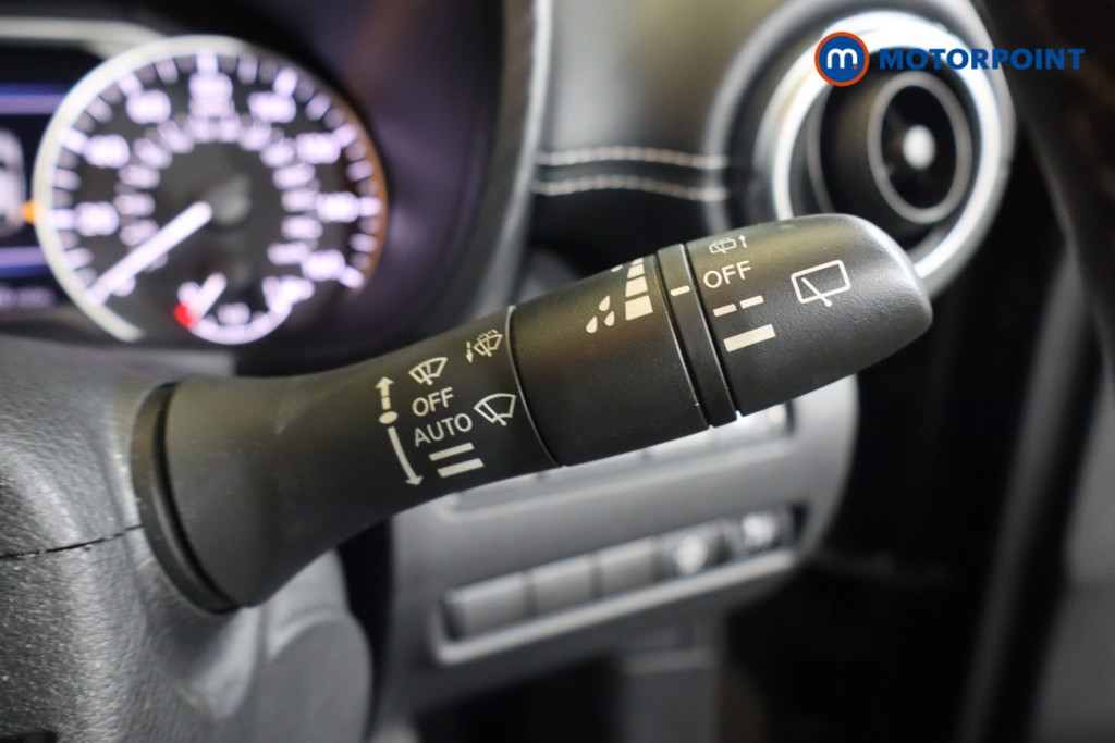 Nissan Juke N-Connecta Automatic Petrol SUV - Stock Number (1564954) - 16th supplementary image