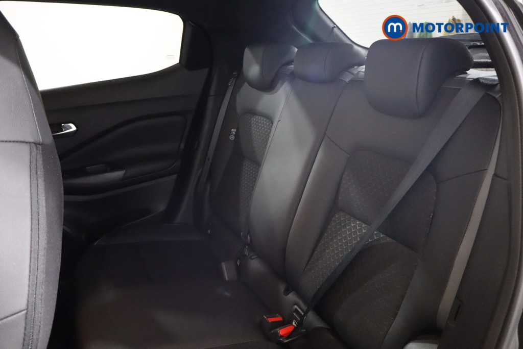 Nissan Juke N-Connecta Automatic Petrol SUV - Stock Number (1564954) - 20th supplementary image