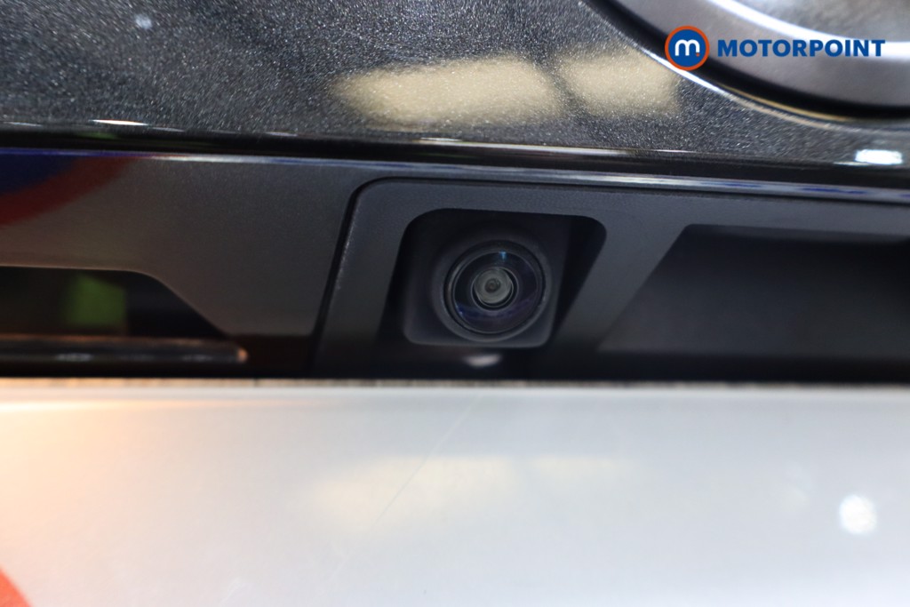 Nissan Juke N-Connecta Automatic Petrol SUV - Stock Number (1564954) - 23rd supplementary image