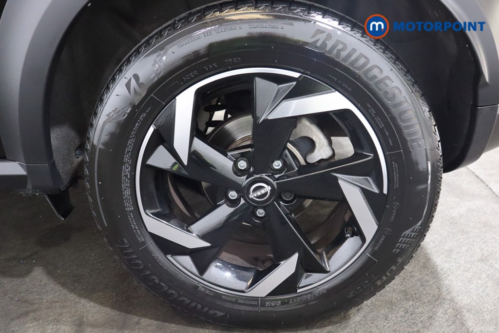 Nissan Juke N-Connecta Automatic Petrol SUV - Stock Number (1564954) - 27th supplementary image