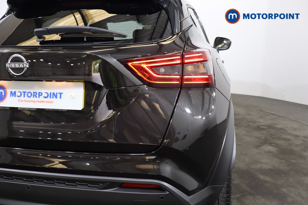 Nissan Juke N-Connecta Automatic Petrol SUV - Stock Number (1564954) - 29th supplementary image