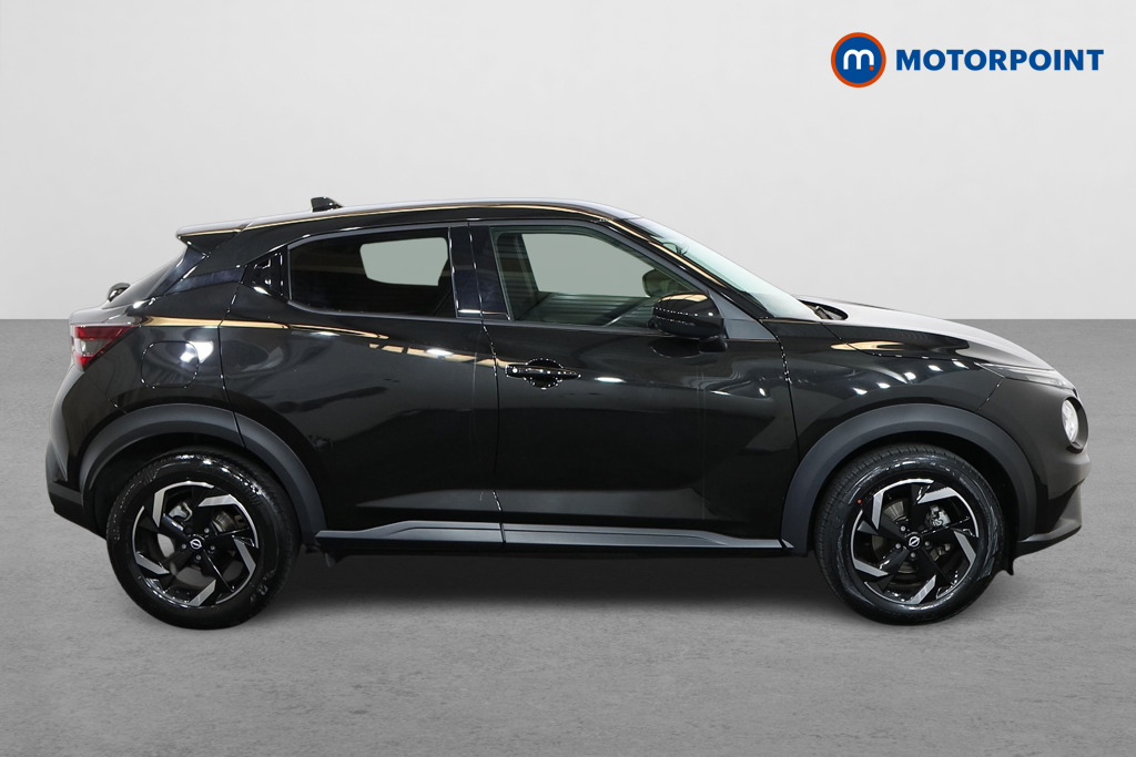 Nissan Juke N-Connecta Automatic Petrol SUV - Stock Number (1564954) - Drivers side