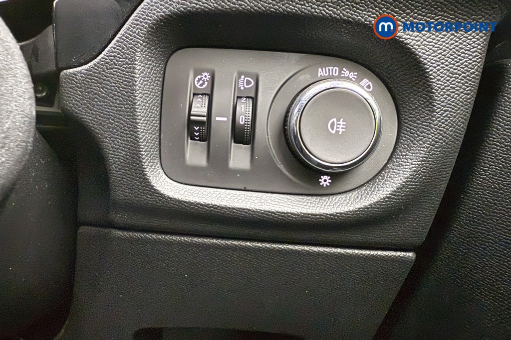 Vauxhall Corsa Design Manual Petrol Hatchback - Stock Number (1565010) - 15th supplementary image