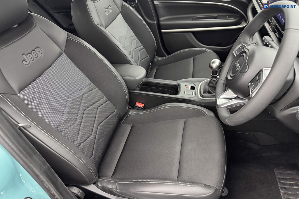 Jeep Avenger Altitude Manual Petrol SUV - Stock Number (1565129) - 5th supplementary image