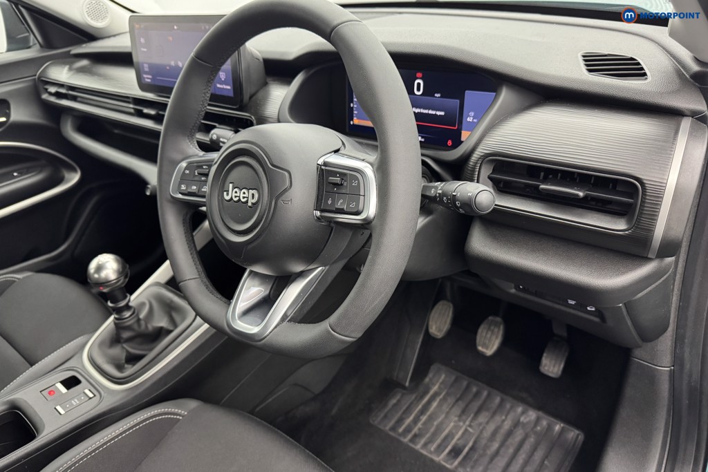 Jeep Avenger Altitude Manual Petrol SUV - Stock Number (1565129) - 7th supplementary image