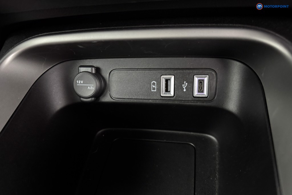 Jeep Avenger Altitude Manual Petrol SUV - Stock Number (1565129) - 17th supplementary image