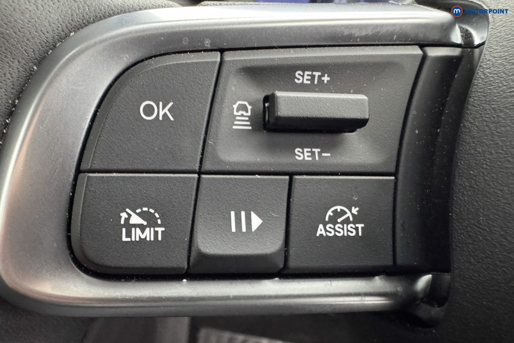Jeep Avenger Altitude Manual Petrol SUV - Stock Number (1565129) - 20th supplementary image