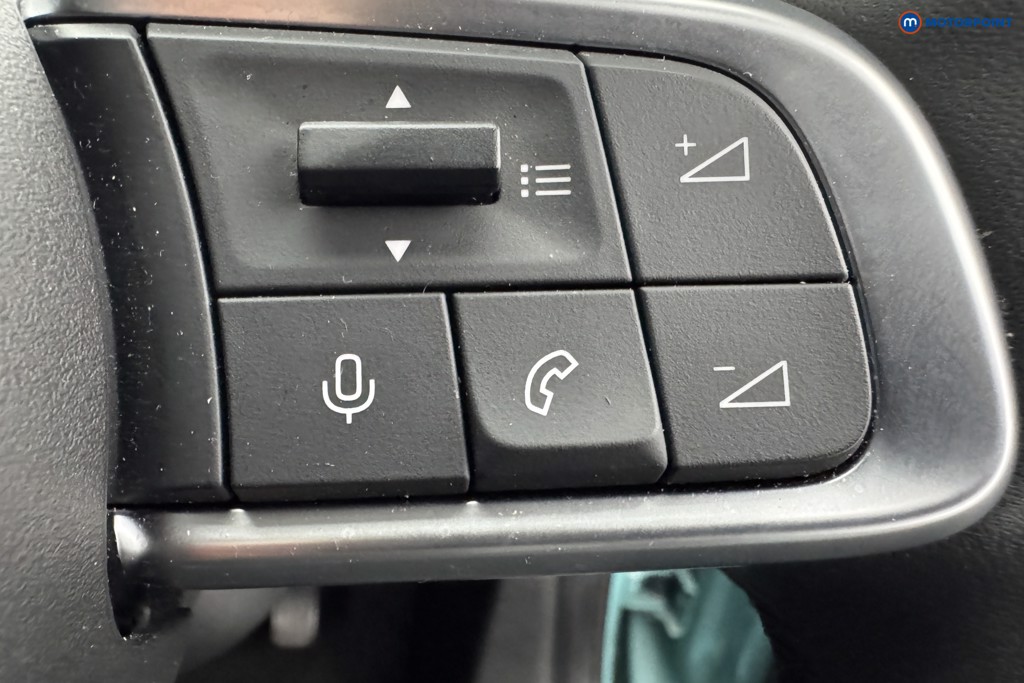 Jeep Avenger Altitude Manual Petrol SUV - Stock Number (1565129) - 21st supplementary image