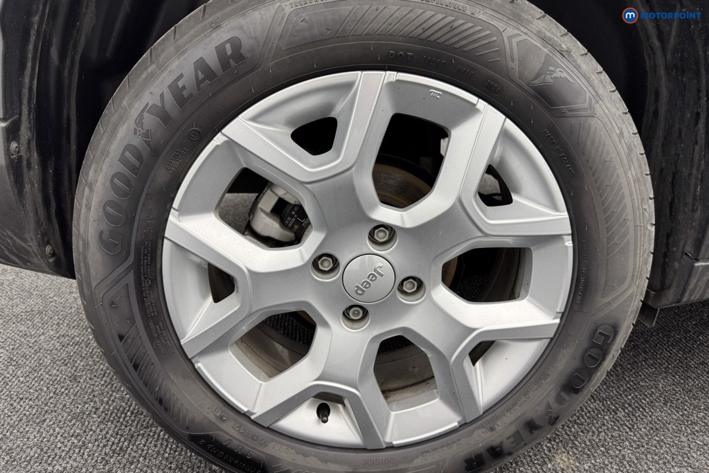 Jeep Avenger Altitude Manual Petrol SUV - Stock Number (1565129) - 30th supplementary image