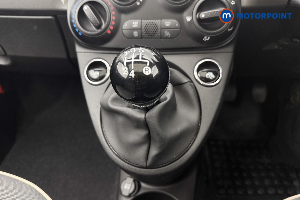 Fiat 500 Lounge Manual Petrol Hatchback - Stock Number (1565154) - 5th supplementary image