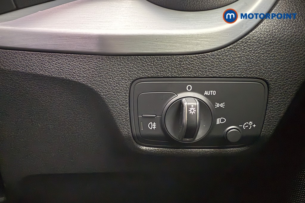 Audi Q2 Black Edition Automatic Petrol SUV - Stock Number (1565513) - 17th supplementary image
