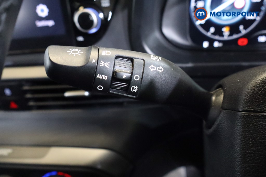 Hyundai Bayon Se Connect Automatic Petrol-Electric Hybrid SUV - Stock Number (1565527) - 14th supplementary image