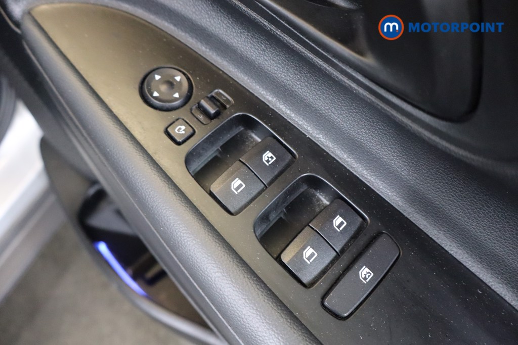 Hyundai Bayon Se Connect Automatic Petrol-Electric Hybrid SUV - Stock Number (1565527) - 16th supplementary image