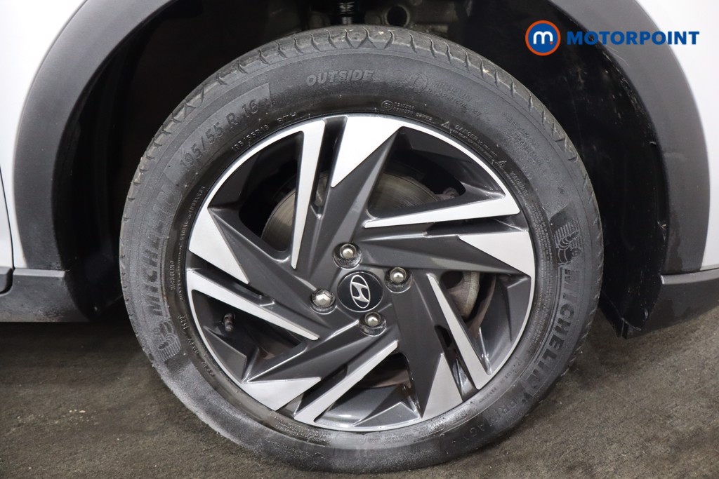 Hyundai Bayon Se Connect Automatic Petrol-Electric Hybrid SUV - Stock Number (1565527) - 23rd supplementary image