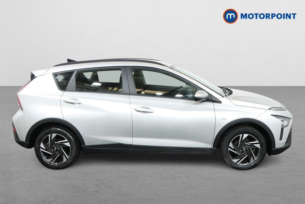 Hyundai Bayon Se Connect Automatic Petrol-Electric Hybrid SUV - Stock Number (1565527) - Drivers side