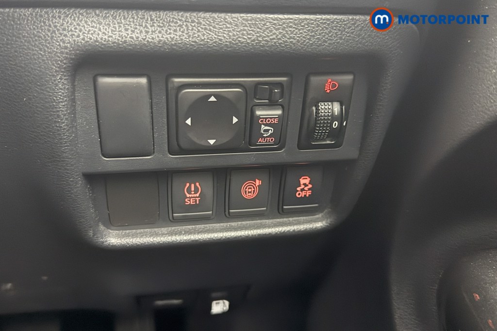 Nissan Juke Tekna Manual Petrol SUV - Stock Number (1565889) - 10th supplementary image