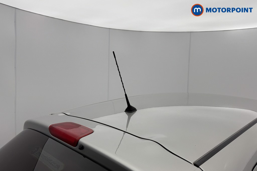 Nissan Juke Tekna Manual Petrol SUV - Stock Number (1565889) - 23rd supplementary image