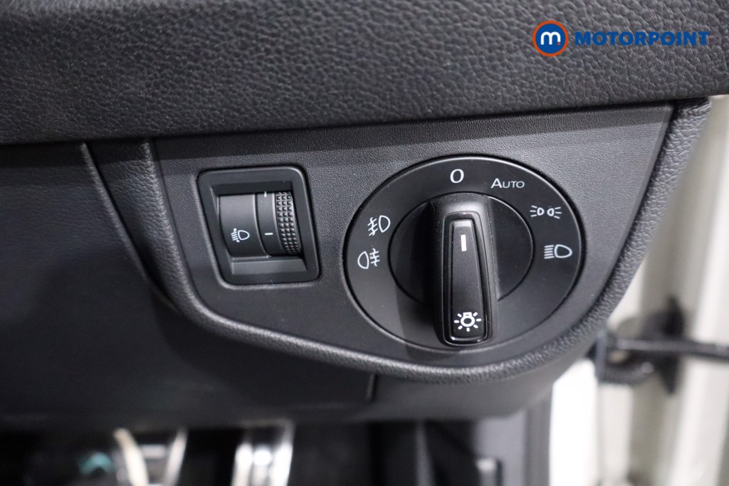 Volkswagen Polo R-Line Automatic Petrol Hatchback - Stock Number (1565936) - 23rd supplementary image