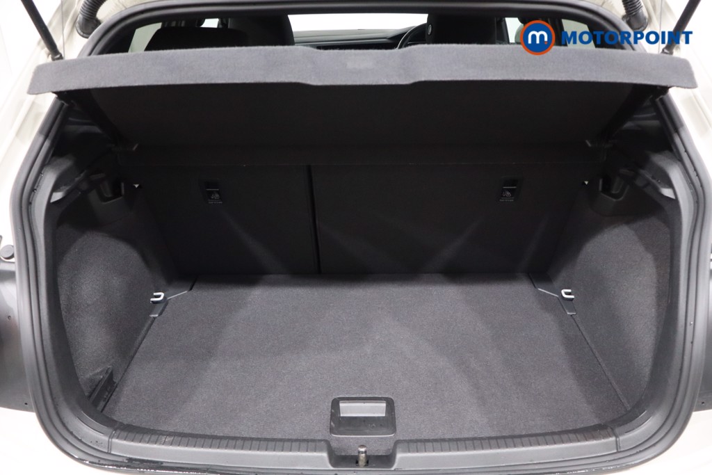 Volkswagen Polo R-Line Automatic Petrol Hatchback - Stock Number (1565936) - 38th supplementary image