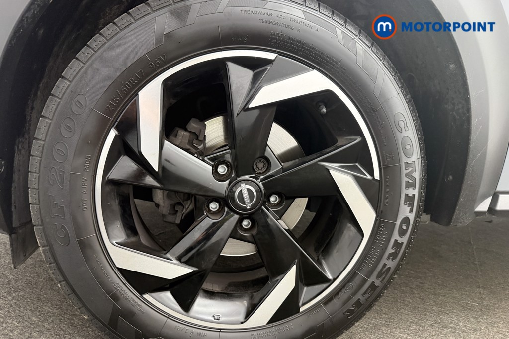 Nissan Juke N-Connecta Manual Petrol SUV - Stock Number (1566124) - 12th supplementary image