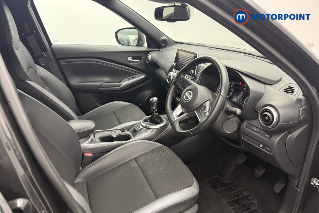 Nissan Juke N-Connecta Manual Petrol SUV - Stock Number (1566151) - 3rd supplementary image