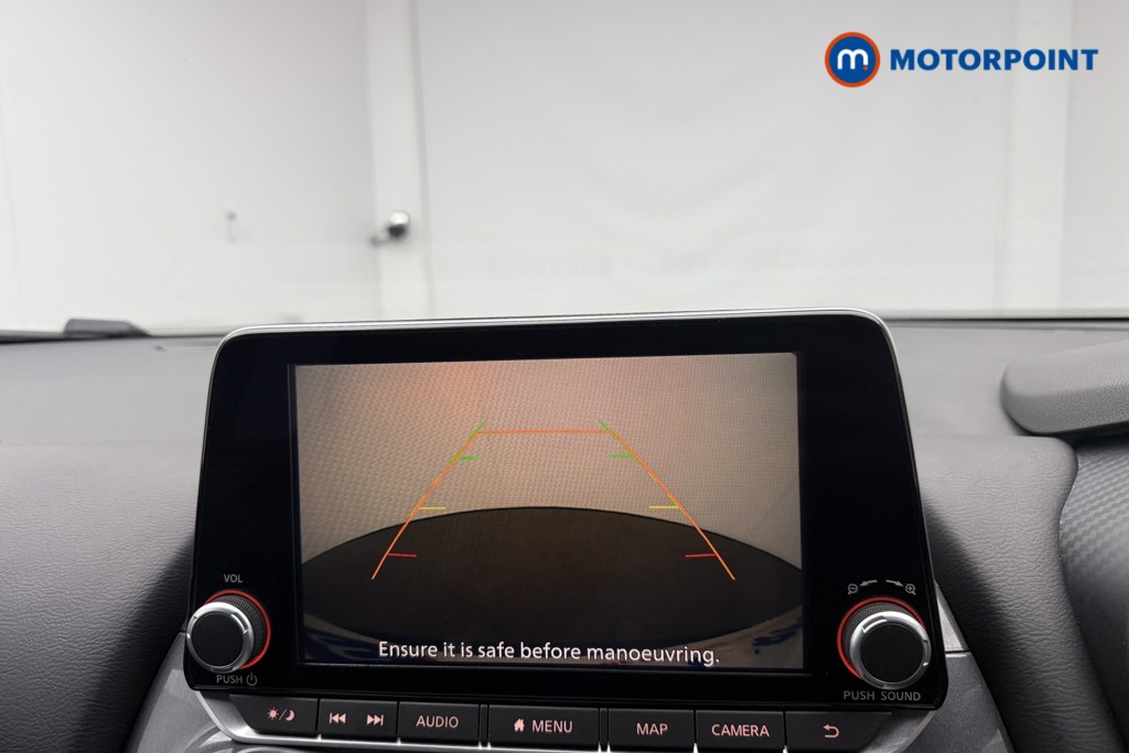 Nissan Juke N-Connecta Manual Petrol SUV - Stock Number (1566151) - 9th supplementary image