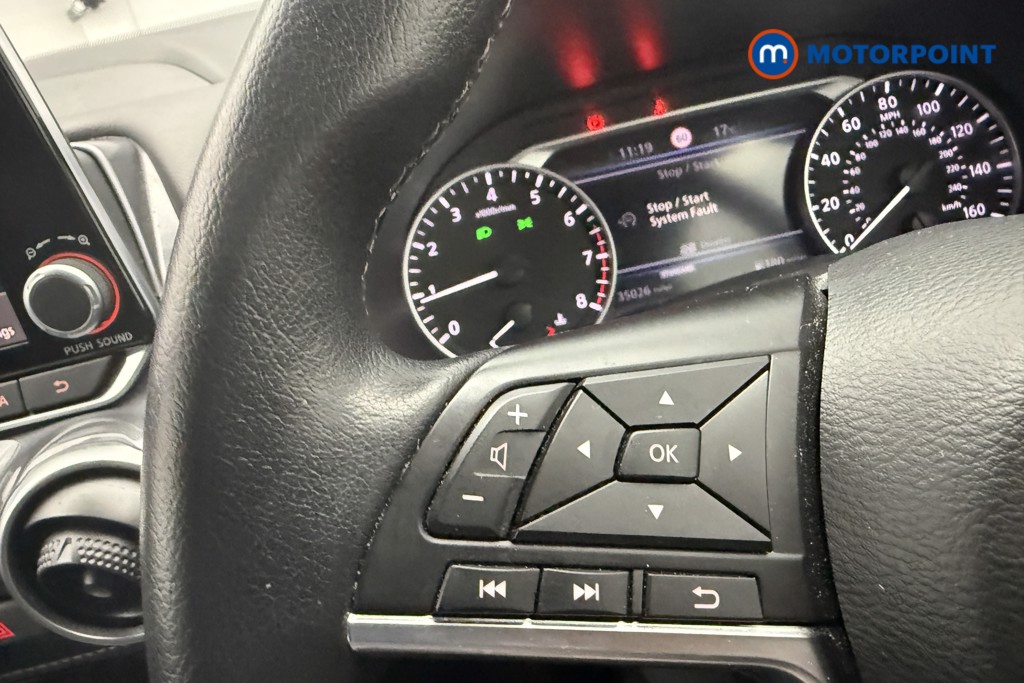 Nissan Juke N-Connecta Manual Petrol SUV - Stock Number (1566151) - 13th supplementary image