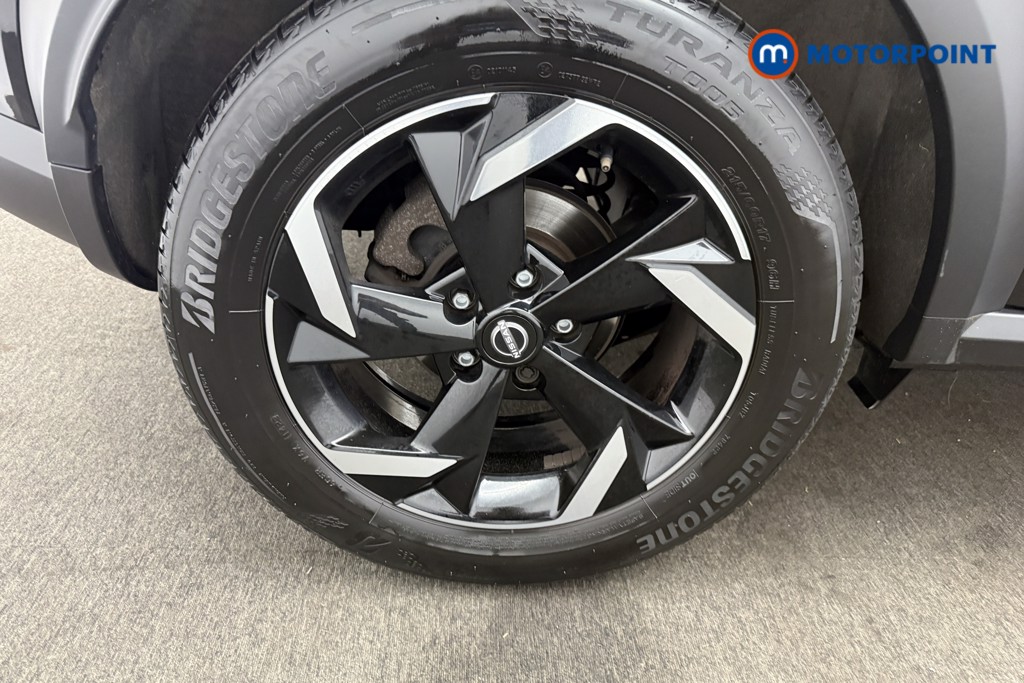 Nissan Juke N-Connecta Manual Petrol SUV - Stock Number (1566151) - 20th supplementary image