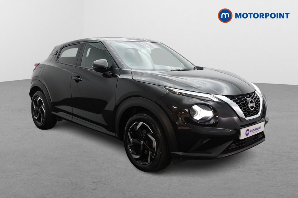 Nissan Juke N-Connecta Manual Petrol SUV - Stock Number (1566151) - Drivers side front corner