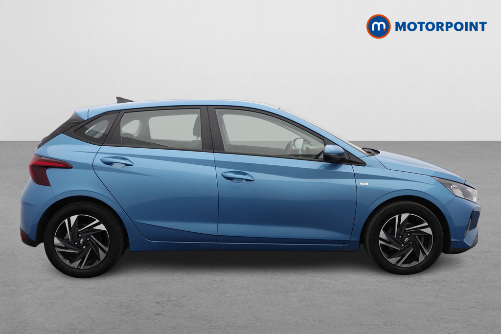 Hyundai I20 Se Connect Automatic Petrol Hatchback - Stock Number (1566837) - Drivers side