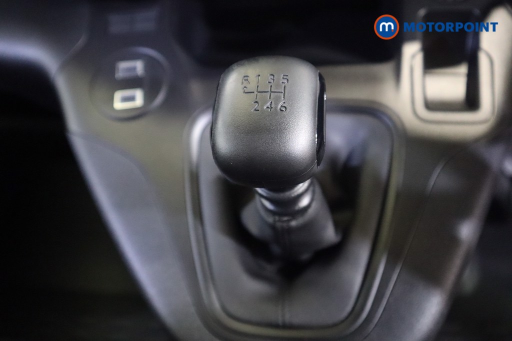 Vauxhall Combo Cargo Prime Manual Diesel Crew Bus - Stock Number (1567032) - 5th supplementary image