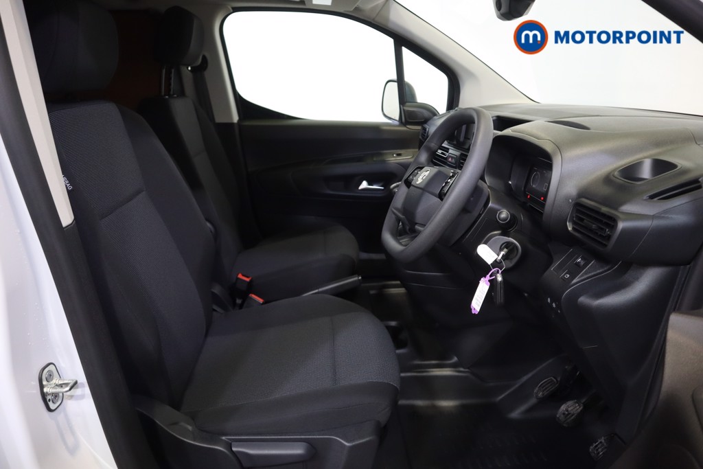 Vauxhall Combo Cargo Prime Manual Diesel Crew Bus - Stock Number (1567032) - 6th supplementary image