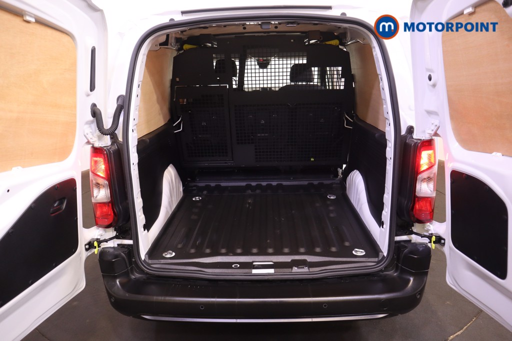 Vauxhall Combo Cargo Prime Manual Diesel Crew Bus - Stock Number (1567032) - 8th supplementary image