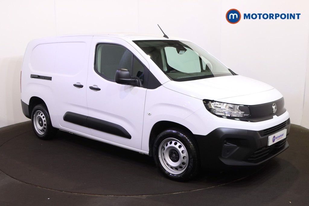 Vauxhall Combo Cargo Prime Manual Diesel Crew Bus - Stock Number (1567032) - Drivers side front corner