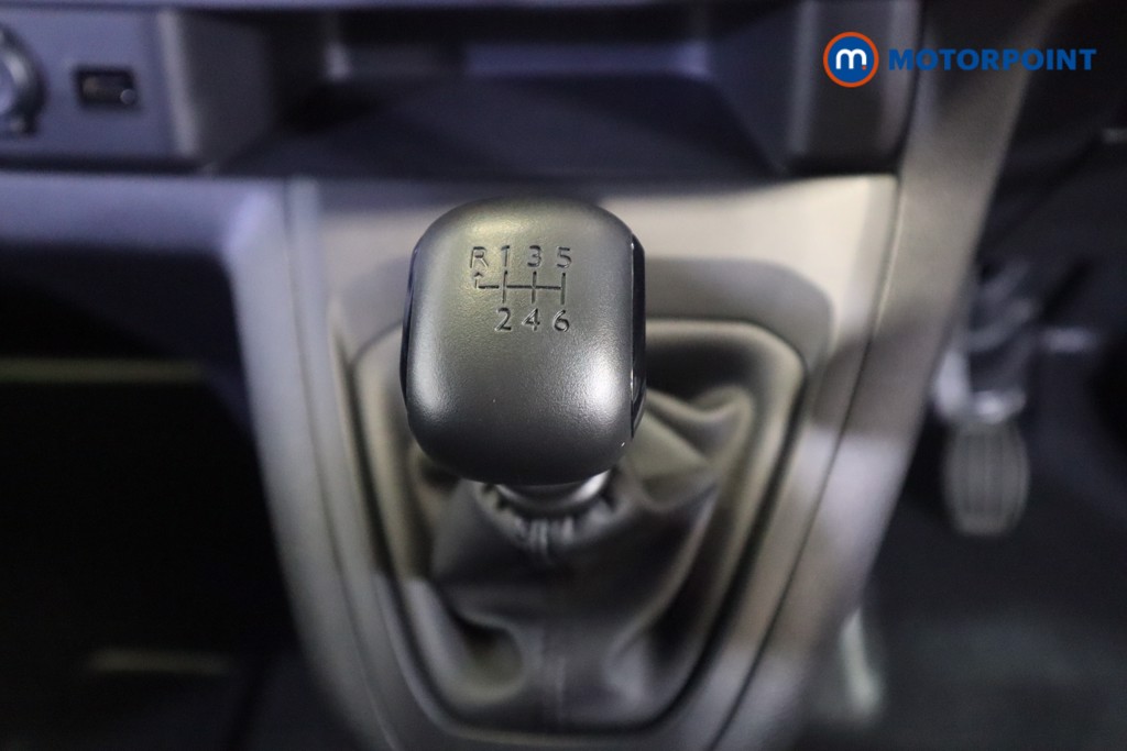 Vauxhall Vivaro Prime Manual Diesel Panel Van - Stock Number (1567039) - 5th supplementary image