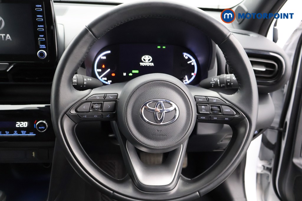 Toyota Yaris Cross Design Automatic Petrol-Electric Hybrid Estate - Stock Number (1567071) - 1st supplementary image
