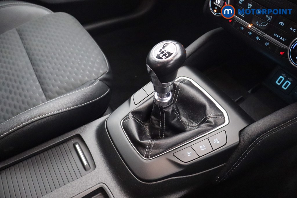 Ford Focus Titanium X Edition Manual Petrol-Electric Hybrid Hatchback - Stock Number (1567132) - 10th supplementary image