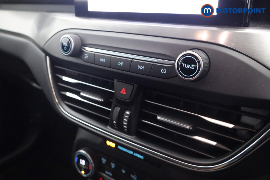 Ford Focus Titanium X Edition Manual Petrol-Electric Hybrid Hatchback - Stock Number (1567132) - 12th supplementary image