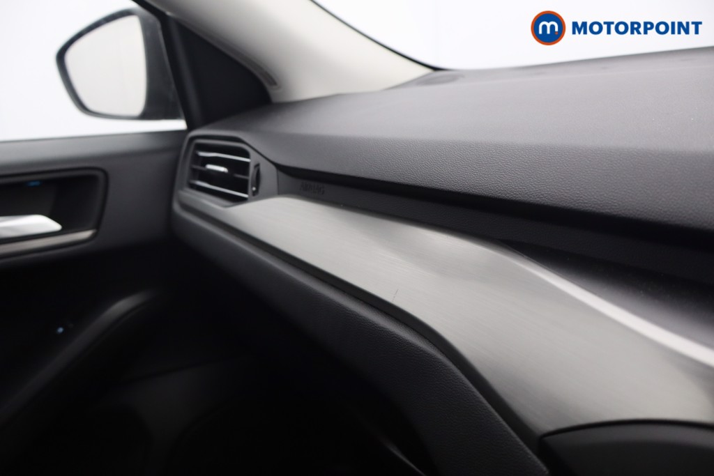 Ford Focus Titanium X Edition Manual Petrol-Electric Hybrid Hatchback - Stock Number (1567132) - 13th supplementary image