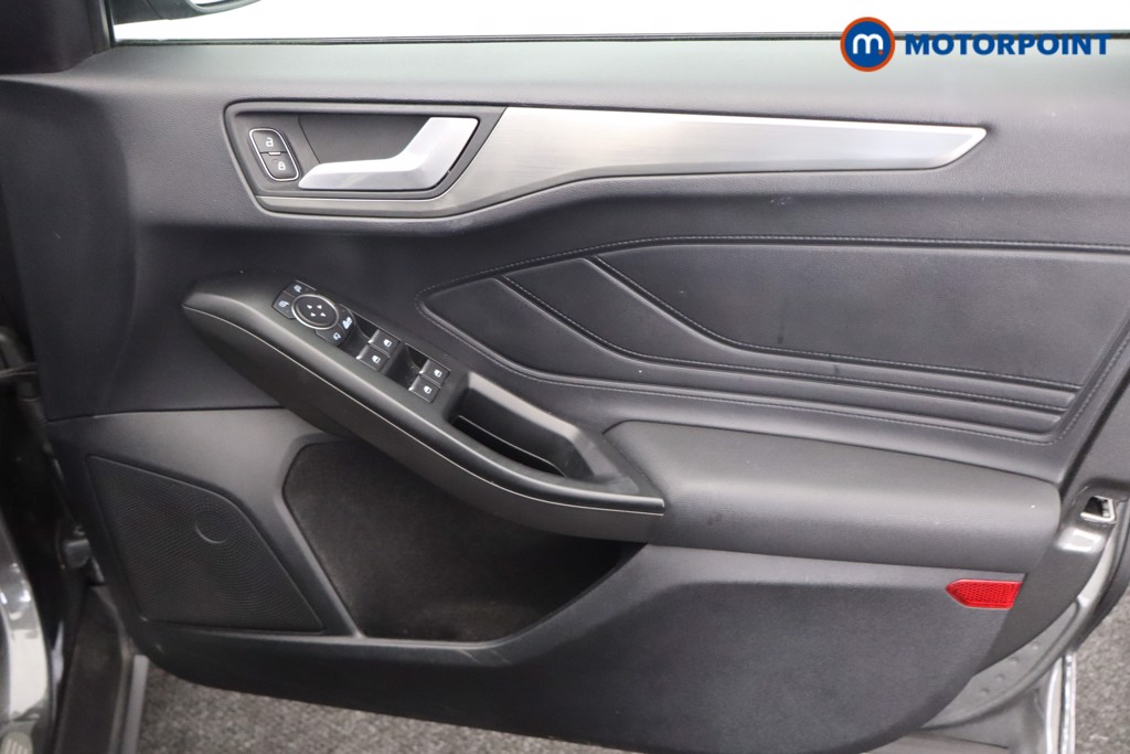 Ford Focus Titanium X Edition Manual Petrol-Electric Hybrid Hatchback - Stock Number (1567132) - 19th supplementary image