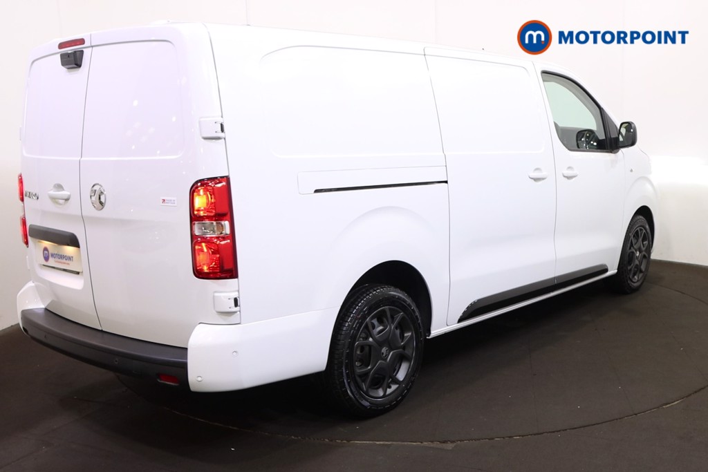 Vauxhall Vivaro PRO Manual Diesel Panel Van - Stock Number (1567145) - Drivers side rear corner