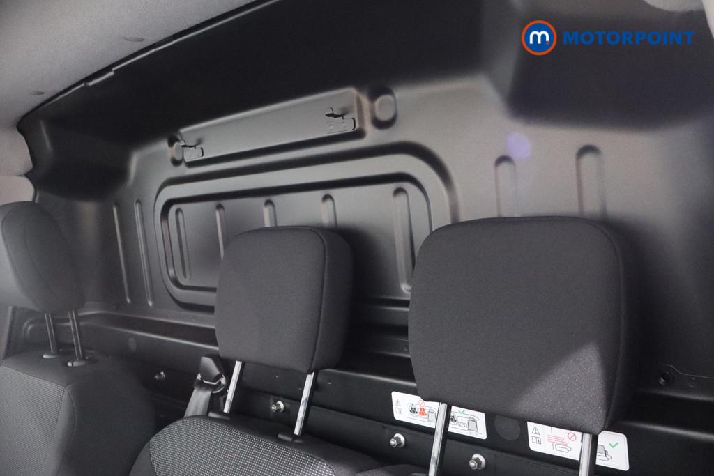 Vauxhall Combo Cargo Prime Automatic Electric Panel Van - Stock Number (1567150) - 17th supplementary image