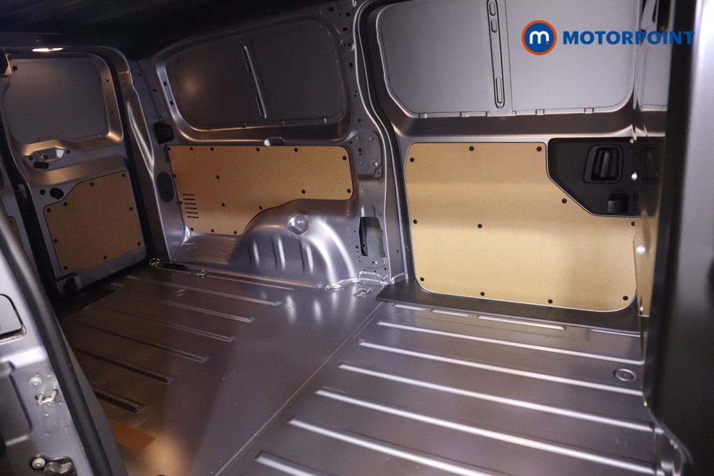 Vauxhall Vivaro PRO Manual Diesel Panel Van - Stock Number (1567182) - 7th supplementary image